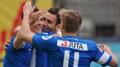 Liberečtí fotbalisté se radují z gólu, který vstřelil David Pavelka do sítě Baníku Ostrava