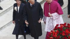 Aktu svatořečení bývalých papežů ve Vatikánu se zúčastní také italský prezident Giorgio Napolitano s manželkou