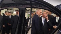 Německý prezident Joachim Gauck při prohlídce závodu Škoda Auto v Mladé Boleslavi