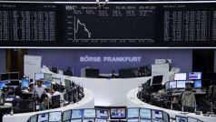 Německé ekonomice se daří  - na snímku ruch na burze ve Frankfurtu