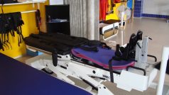 V Rehabilitačním ústavu v Kladrubech mají už dva nové robotické přístroje: robotický stůl