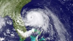 Satelitní snímek hurikánu Arthur