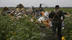 Trosky malajsijského letadla, které bylo sestřeleno nad Ukrajinou