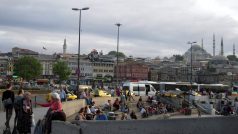 Z poloevropského Istanbulu je na syrskou hranici nejméně 1200 km, přesto i tady narazíte na syrské běžence. Bezpečně je najdete kolem parku Ghezi.