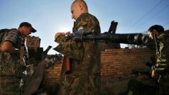 Proručtí separatisté hlídují v ulicích ukrajinského města Ilovajsk