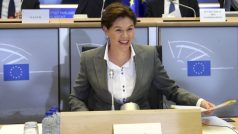 Slovinská kandidátka Alenka Bratušeková při slyšení v EP