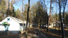 Uprchlický tábor Sputnik u Svjatogorsku na východní Ukrajině