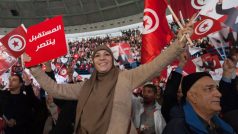 Tunisko čeká koncem měsíce druhé kolo svobodných prezidentských voleb.