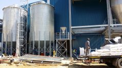 Čeští montéři postavili v Zambii pivovar