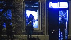 Při noční razii zajistili belgičtí policisté zbraně i policejní uniformy
