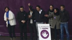 Desítky tisíc lidí demonstrovaly v Madridu na podporu levicové strany Podemos