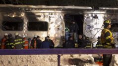 Při srážce vlaku s autem u New Yorku zemřelo nejméně sedm lidí