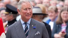 Britský princ Charles chce být svrchovaný a podstatně aktivnější vládce než jeho matka