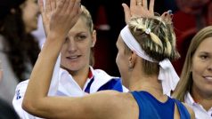 Český postup do semifinále Fed Cupu zajistili Karolína Plíšková a Tereza Smitková