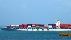 Kontejnerová loď čínské společnosti COSCO