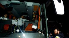 Kvůli střeleckému útoku na autobus s fotbalisty Fenerbahce Istanbul byla v Turecku přešuna soutěž
