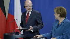 Premiér Bohuslav Sobotka a německá kancleřka Angela Merkelová