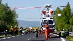 Vážně zraněného musel do nemocnice transportovat přivolaný vrtulník
