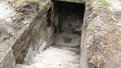 Vchod do nově nalezené podzemní místnosti v Jáchymově