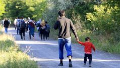 Těmto afghánským uprchlíkům se srbsko-maďarskou hranici ještě podařilo přejít