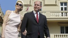 Monacký kníže Albert II. a jeho žena princezna Charlene