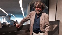 Horolezec Reinhold Messner v nově otevřeném horském muzeu na vrcholu Kronplatzu v Jižním Tyrolsku