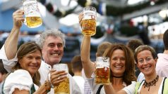 V Mnichově začaly největší pivní slavnosti na světě – Oktoberfest. Letos se koná už 182. ročník