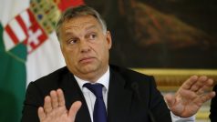 Maďarsko podle premiéra Orbána  nemá dost žiletkového drátu