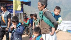 Nepálská vesnice Selang, jedno z míst kam putuje pomoc ze sbírky Českého rozhlasu