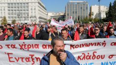 Řekové dnes vstoupili do celodenní generální stávky proti úsporným opatřením