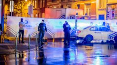 Při razii v sobotu večer zatkla bruselská policie pět osob