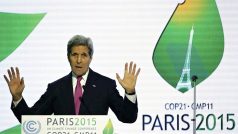 Americký ministr zahraničí John Kerry na klimatické konferenci v Paříži