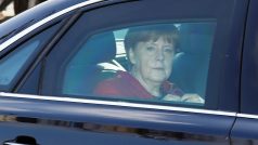 Německá kancléřka Angela Merkelová přijíždí na schůzi Křesťanskodemokratické unie (CDU)
