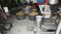 Nepřijatelné hygienické podmínky v nelegální provozovně na výrobu tofu v Praze