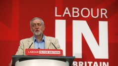 Lídr labouristů Jeremy Corbyn při projevu o britském členství v EU