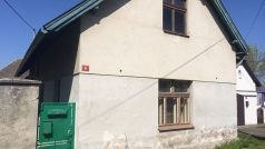 Nemovitost v obci nedaleko Říčan u Prahy, o kterou jde v kauze známé jako „velká realitní loupež“
