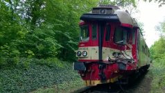 Nehoda tatry a vlaku v Měšicích u Prahy