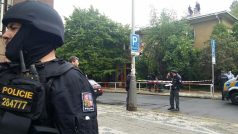 Policie podruhé během několika dní přijela k pražskému centru Klinika. Opět kvůli anonymní výhrůžce bombou