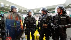Během zápasu Slovenska s Anglií bude na pořádek v St-Étienne dohlížet přes 1100 policistů