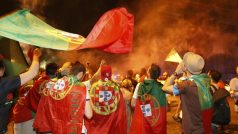 Portugalská radost u Champs-Élysées v Paříži