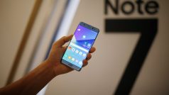 Samsung zastavuje kvůli problémům s bateriemi prodej smartphonů Galaxy Note 7