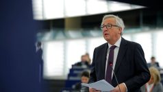 Šéf Evropské komise Jean-Claude Juncker (na fotce) zkritizoval vítěze amerických prezidentských voleb Donalda Trumpa za jeho výroky