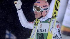 Německý skokan na lyžích Severin Freund se ujal vedení v průběžném pořadí seriálu