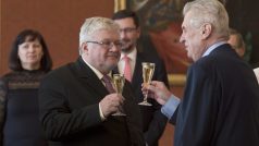 Prezident Miloš Zeman jmenoval na Pražském hradě Ljubomíra Drápala předsedou Krajského soudu v Praze