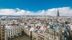 Panorama města Liberce z ochozu radniční věžě na Náměstí Dr. E. Beneše