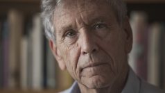 Zemřel izraelský spisovatel Amos Oz