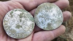 Poklad ze 17. století nalezený u Jevíčka