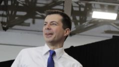 Pete Buttigieg během demokratických primárek v Iowě