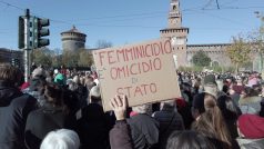 Demonstrace v italském Miláně po smrti Giulie Cecchettinové