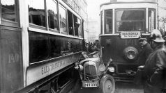 Dopravní nehoda v Praze v roce 1927
